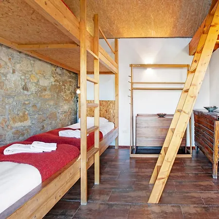 Vakantiehuis Surfcastle And Surf School Ilha de Terra