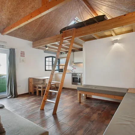 Vakantiehuis Surfcastle And Surf School *